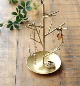 Soporte de joyería de metal dorado con espejo y ganchos para decoración de baño - Product Image 6
