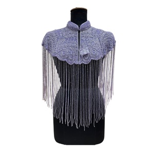 Cape Poncho de Mariée Designer Sequissential, Robe à Franges Perlées et Ornées pour Femme, Style Vintage, Respirante, pour l'Extérieur, Tendance - Product Image 1
