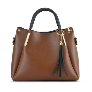 Sac bandoulière en cuir véritable avec fermeture éclair et sangle arquée amovible, design minimaliste pour femme - Product Image 2