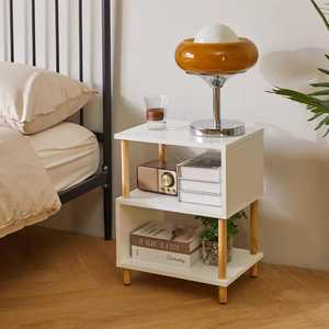 Juego de mesas de madera con base cilíndrica de listones, tableros redondos lisos, muebles de acento modernos y minimalistas para la sala de estar. - Product Image 4