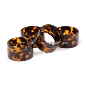 Servilleteros de resina de estilo exclusivo Patrones de estilo antiguo Color de cuerno claro Diseño clásico Ecológico Durable Fiesta de bodas - Product Image 5