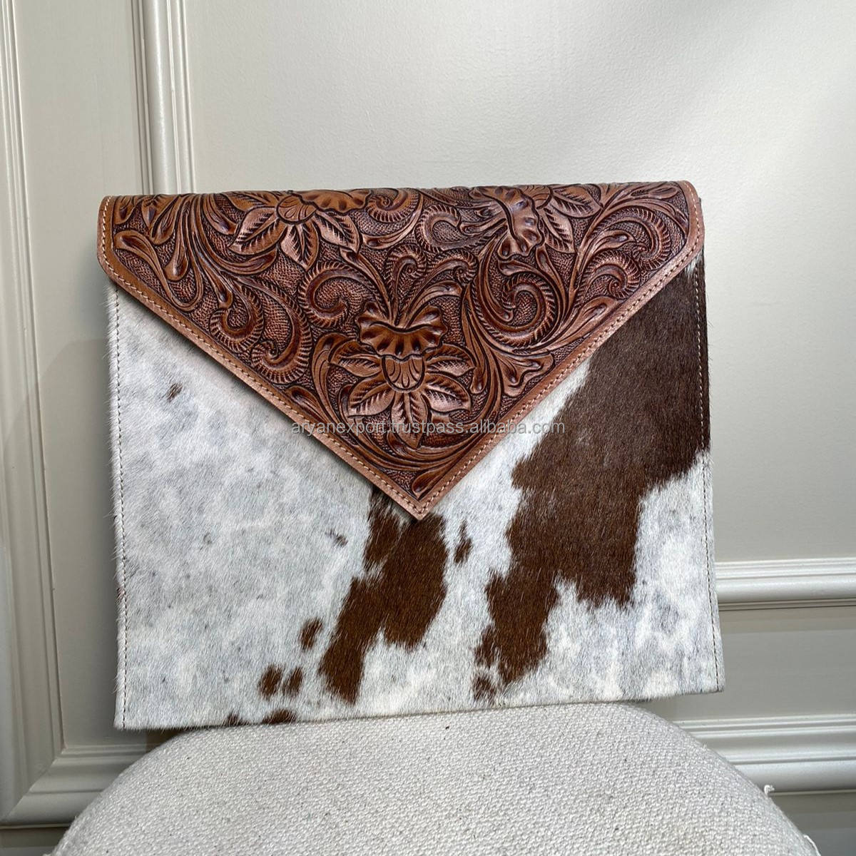 สีน้ำตาล