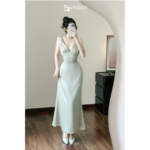 เดรสยาวผู้หญิงขายส่ง คอวี เปิดหลัง จับจีบช่วงอก มีฟองน้ำในตัว รุ่น ET2404 - Product Image 1