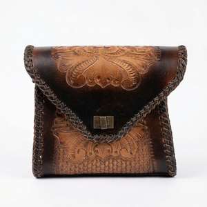 2026 Superventas: Bolso de Verano Bohemio Vintage para Mujer, 100% Cuero Genuino, Ligero, con Grabados Florales Hechos a Mano y Costuras Decorativas - Product Image 4