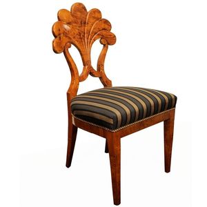Silla de Comedor de Madera de Burl Hecha a Mano de Lujo con Respaldo Ornamentado Tallado y Asiento Tapizado en Tela a Rayas - Product Image 1