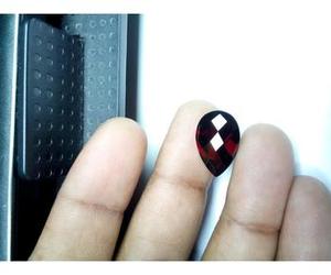 Granat Rouge Naturel, Pierre Précieuse Non Montée, Forme Poire 11x17mm, Taille Damier, 8.60ct, Non Chauffé, Qualité Supérieure Zambienne, Effet de Couleur Changeant - Product Image 3