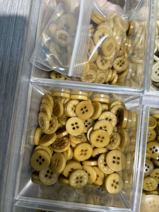 Los Botones del Abrigo de Cuero con Hueso de Vaca Son Botones Genuinos de Hueso de Vaca - Product Image 2