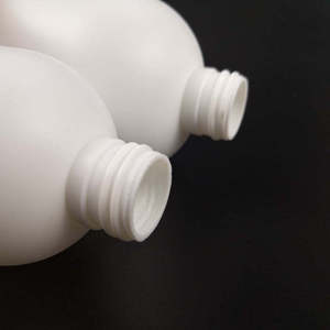 ขวดแชมพู HDPE ขนาด 500 มล. พร้อมหัวปั๊มพ่น ขนาด 16 ออนซ์ พิมพ์ลายสกรีน รับผลิตแบบ OEM/ODM ฉลากสีตามสั่ง บรรจุภัณฑ์เจลอาบน้ำ - Product Image 3