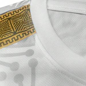 เสื้อฟุตบอลซับลิเมชั่นพิมพ์ลายสั่งทำขายส่ง 100% โพลีเอสเตอร์ แขนสั้น สำหรับฝึกซ้อม พร้อมสกรีนชื่อทีมและหมายเลข - Product Image 3