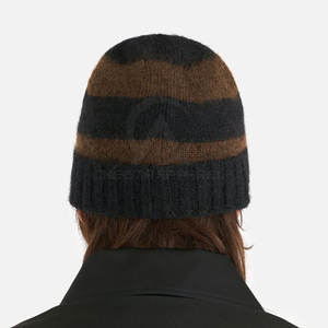 Gorro de punto a la moda con diseño elegante, ideal para estilo urbano, uso al aire libre y temporadas frías. - Product Image 5