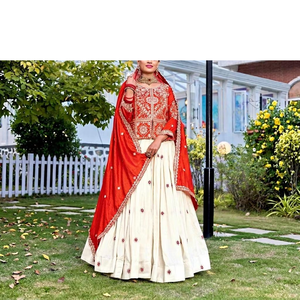 Lehenga Choli, robe de mariée indienne traditionnelle en soie pour femmes, rouge crème, brodée, longueur au sol, tenue ethnique élégante pour femmes - Product Image 1
