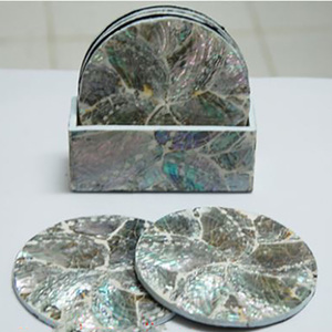 Sous-verre décoratif en verre, motif mosaïque coquillage, taille 100mm - Product Image 1