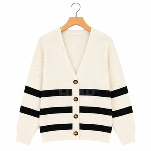 HMR Sisterhood Sorority Cardigan en acrylique tricoté rayé noir et crème, col en V, manches longues, fermeture boutonnée, haut décontracté d'automne - Product Image 5
