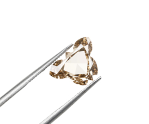 OM GEMS Diamante Cultivado en Laboratorio de 2.0 Ct con Corte Mariposa, Color Champán, Certificado IGI, Corte Excelente, para Joyería - Product Image 1