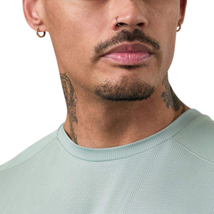 Camiseta sin mangas para hombre, color verde menta, transpirable, de secado rápido, tejida, talla grande, de spandex/poliéster, estilo casual elegante, para entrenamiento y uso diario. - Product Image 3