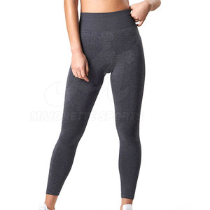 Ensemble de yoga 2 pièces pour femmes, tenue de sport confortable et extensible, idéale pour l'entraînement au yoga et la remise en forme - Product Image 3