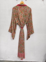 Robe kimono de luxe en soie patchwork, cache-maillot de bain, tenue de nuit, longue robe, kimono indien vintage fait main en soie de sari recyclée