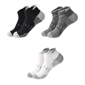 Chaussettes de sport en coton épaissies antidérapantes pour hommes, doublées polaire, respirantes, courtes, pour entraînement, marathon, course à pied, hauteur cheville, avec logo - Product Image 5
