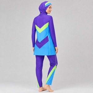 Ensemble de maillot de bain modeste 3 pièces à couvrance intégrale avec manches longues et couvre-tête, taille haute ornée de cristaux - Product Image 6
