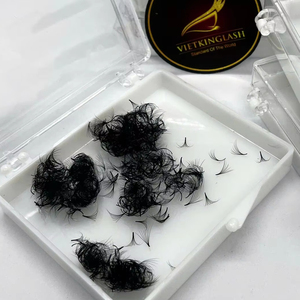 ขนตาปลอมแบบพัดสำเร็จรูป PBT Lash Cashmere จากเกาหลี แบบฐานแคบ ปลายแหลม สีดำด้าน ให้ความหนาแบบวอลลุ่ม ขายส่งจำนวนมาก - Product Image 2