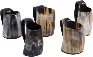 Mug en corne de buffle naturelle polie, fait main, style Viking, pour boire de la bière, avec base en bois, disponible au meilleur prix du marché. - Product Image 6