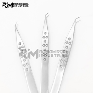 แหนบต่อขนตา RMI Silver Matt ปลายแหลม 45 องศา ด้ามจับลายหัวใจ - Product Image 2