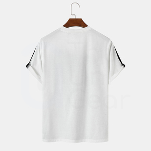 เสื้อยืดแขนสั้นผู้ชาย คอโอ ทรงปกติ ผ้าถัก ลายเรียบ สีขาว เทา ดำ แต่งขอบตัดสี - Product Image 2