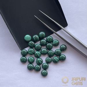 Pierres précieuses Jaipuri : Cabochons en malachite verte naturelle, pierres semi-précieuses lâches de 6mm à 10mm, polies et traitées - Product Image 1