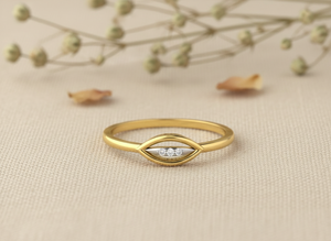 Anillo Minimalista de Oro de 10k Hecho a Mano con Diamante de Laboratorio VVS1, Diseño de Hoja, Joyería de Diseño Personalizado, Fabricante Saksham Jewels - Product Image 4