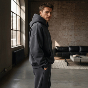 Conjunto de Sudadera con Capucha Gris Unisex Infield Gear, Manga Larga, Patrón Geométrico, Ropa Deportiva Casual, Bolsillos Laterales, Corte Holgado - Product Image 3