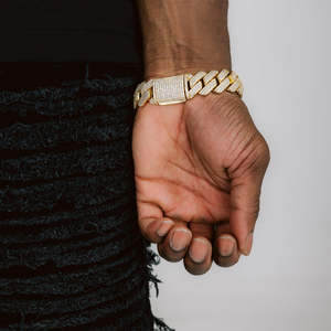 Bracelet cubain de luxe serti de pierres |   Bracelet Hip Hop plaqué or 18 carats micro-pavé pour hommes - Product Image 3