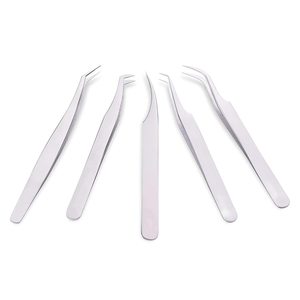 Pinces à extensions de cils en acier inoxydable avec embouts en caoutchouc pour une préhension parfaite, durables et dotées d'embouts en fibre - Product Image 3
