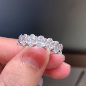 แหวนแต่งงานหรูหราทองคำขาว 14K ประดับเพชรทรงรีเพาะเลี้ยงในห้องปฏิบัติการ ความใส VVS1/VS1 ชุบโรเดียมสำหรับผู้หญิง - Product Image 4