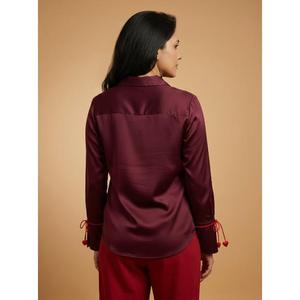 Chemise élégante pour femmes à manches longues, conçue pour un look sophistiqué au quotidien, acheter auprès du fournisseur direct - Product Image 4