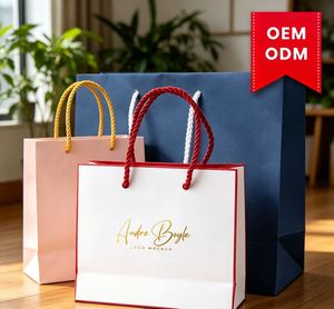 Sacs en papier pour bijoux de créateurs pour marques de luxe, sacs cadeaux pour bijoux de marque avec impression haut de gamme - Product Image 1