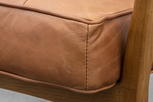 Sillón Artesanal de Estilo Moderno de Mediados de Siglo en Cuero de Primera Calidad Color Bronceado con Estructura de Madera Maciza - Product Image 4