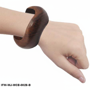 กำไลไม้แกะสลักทำมือ, กำไลไม้สีเข้มทรงหนา, เครื่องประดับข้อมือไม้โค้งแบบออร์แกนิก, สไตล์มินิมอลโบโฮสำหรับเธอ - Product Image 3