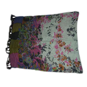 Elegant Flower Design Printed Viscose Scarf for Women Lightweight Soft Breathable Fashionable Floral Pattern <b>Shawl</b> <b>Wrap</b> Stylish - Product Image 3
