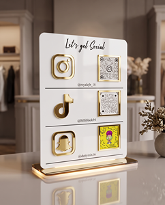 Elegante Soporte de Acrílico para Letreros con Código QR, Personalizado, de Escritorio, Diseño Elegante, Visibilidad Mejorada, Iluminación LED, Estilo Europeo - Product Image 3