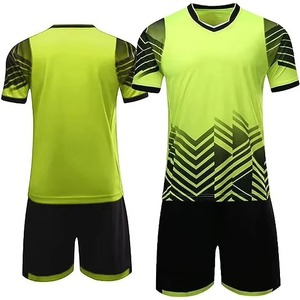 ชุดฟุตบอลคุณภาพสูงแบบสั้น ขายส่ง ชุดฟุตบอลสั่งทำพิเศษ ป้องกันรังสียูวี ชุดกีฬาจากโรงงาน สำหรับทีมมืออาชีพ จำหน่ายจำนวนมาก - Product Image 6