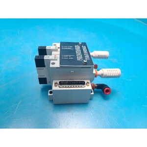 Collecteur de vannes pneumatiques SMC VV5Q11-04N3FU0-X501US, utilisé comme pièce détachée pour équipement semi-conducteur Legacy - Product Image 3