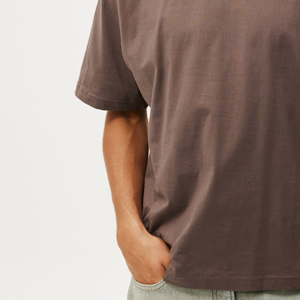 เสื้อยืดคอกลมทรงบ็อกซ์โอเวอร์ไซส์ แขนสั้น ผ้าฝ้าย 100% ระบายอากาศได้ดี สำหรับผู้ชาย แบบเรียบ ไม่มีลาย - Product Image 3