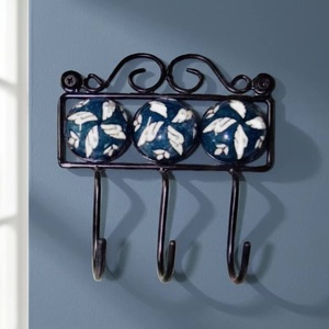 Ganchos de Pared Metálicos Vintage con Azulejos de Cerámica Azules, 3 Ganchos, Impermeables para Interiores, Autoadhesivos, Multifuncionales, Perchero - Product Image 1