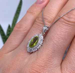 Colgante de Peridoto Natural en Plata de Ley 925 con Baño de Rodio, Joyería Fina Hecha a Mano, Piedra de Nacimiento de Agosto, Regalo para Mujer, Venta al por Mayor - Product Image 4