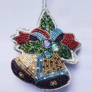 Beautiful Seed Beads Holiday <b>Wreath</b> Decorative Charm Design Trendy Handmade Christmas Gift Box Seed Bead Charms - Product Image 2