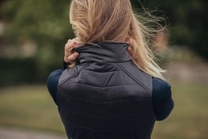Chaleco Acolchado Negro para Mujer, Cierre Completo con Cremallera, Resistente al Viento, para Montar a Caballo, Color Sólido, Sin Mangas - Product Image 3