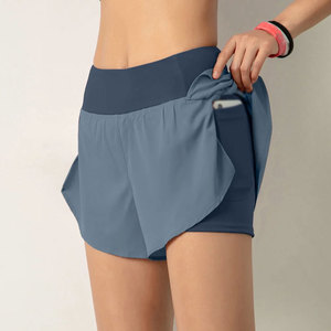 Shorts double couche pour femmes avec fermeture éclair et poches – Meilleure vente en ligne - Product Image 4