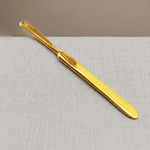 Pousse-cuticules double embout en acier inoxydable réutilisable et écologique, finition dorée, pour manucure et nettoyage des ongles - Product Image 3
