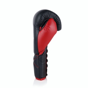 Fabrication en usine de gants de boxe sur mesure noirs et rouges, 100% cuir véritable, gants de boxe professionnels pour la frappe. - Product Image 2