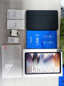 Blackview LINK 2 Tablet 8.68inch Display 800x1340 Octa-Core UMS312 5000mAh Battery 4GB+128GB 5MP <b>Camera</b> Android 15 Tablet <b>PC</b> - Product Image 1